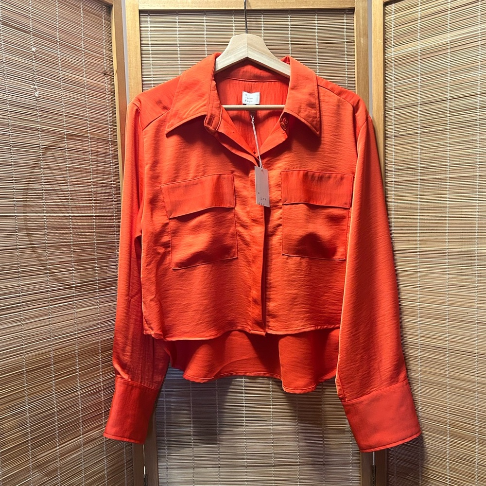 NWT Cropped satin dress shirt